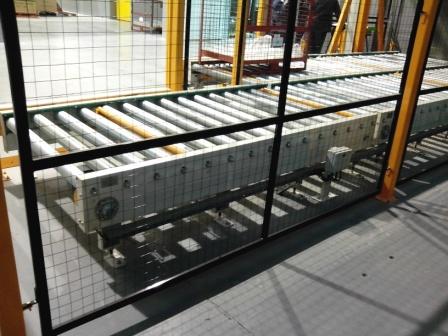 Подъемно-опускная секция на базе роликовых конвейеро Подъемно-опускная секция на базе роликовых конвейеро